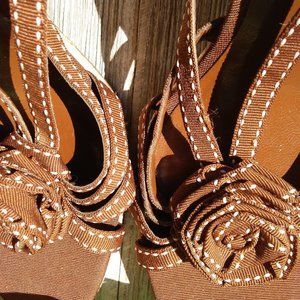 BROWN ANNE KLEIN WEDGE WOMEN'S SHOES SIZE 6